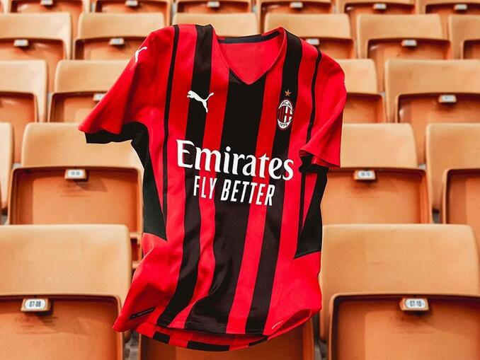 San Siro Camisa Milan 2021-2022