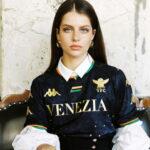 Venezia troca Nike por Kappa e apresenta camisa da volta à Serie A; fotos