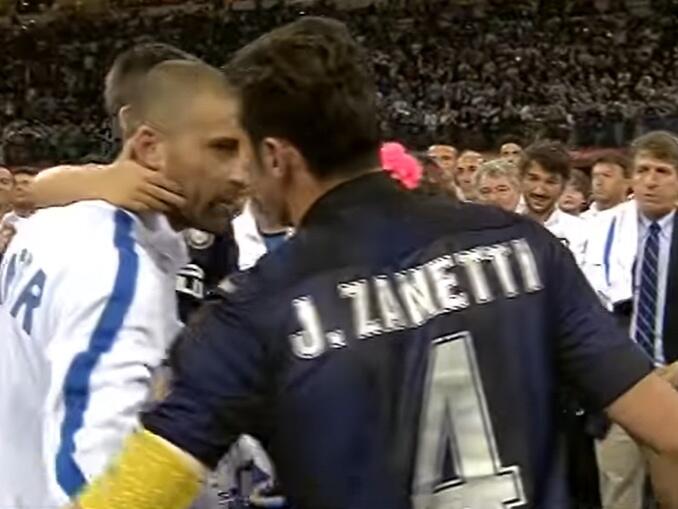 Camisas aposentadas campeonato italiano - Javier Zanetti 4