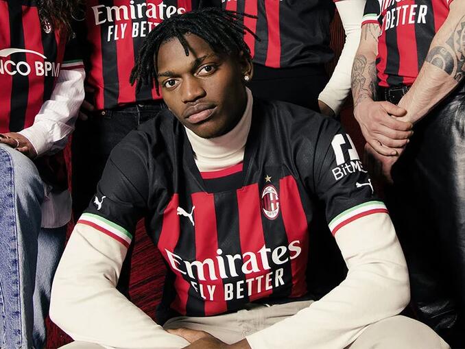 Camisa do Milan 2022-2023