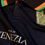 Camisa do Venezia 2022-2023: Kappa aposta em gola e manga longa; fotos