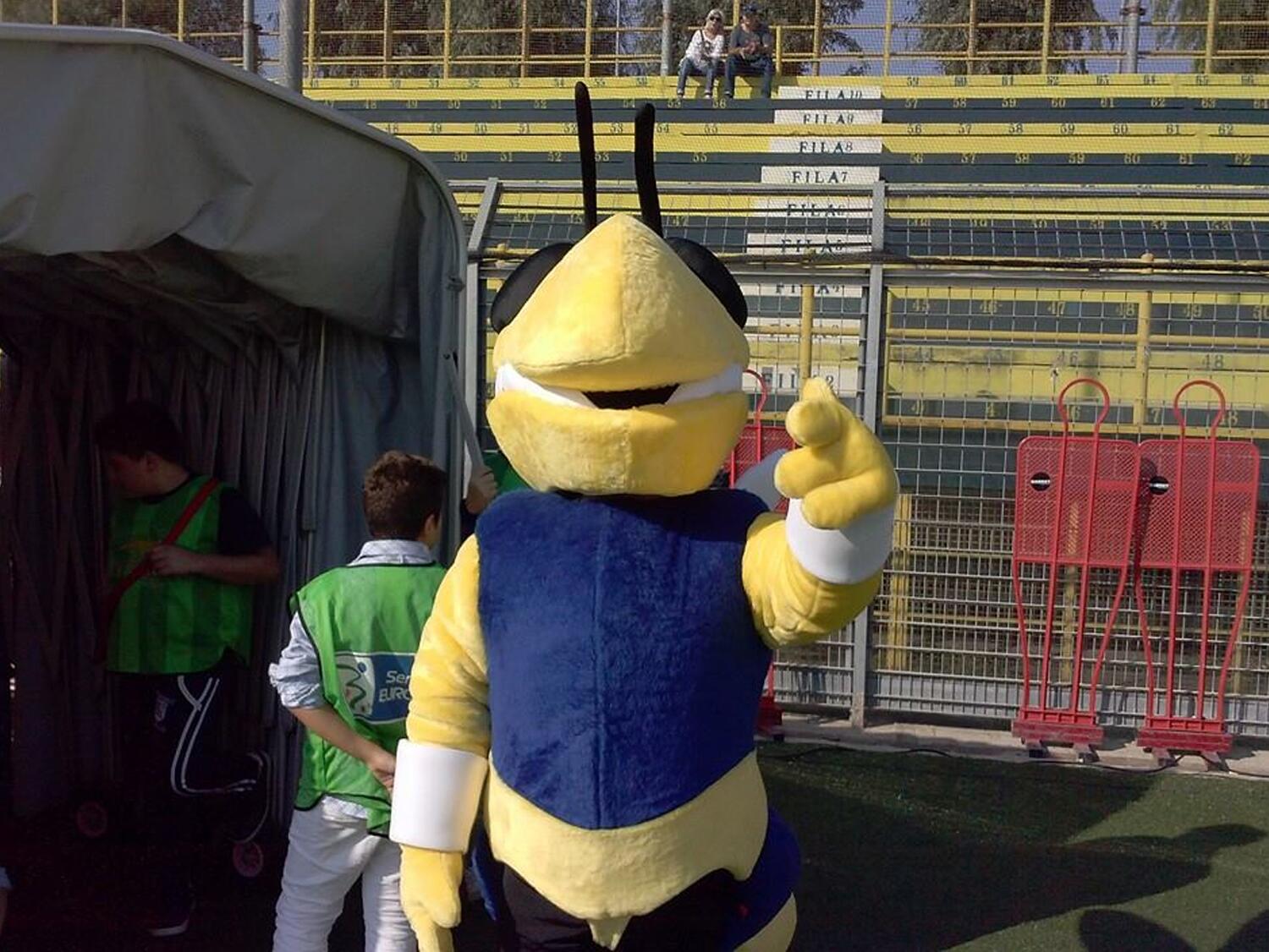 mascotes dos times italianos - Juve Stabia Vespa