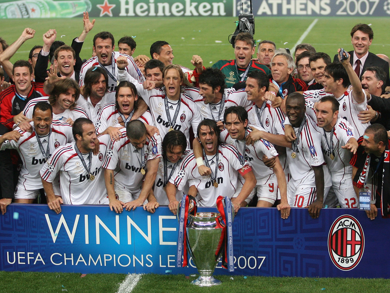 Milan campeão Champions League 2006-2007 - Camisa Adidas Bwin