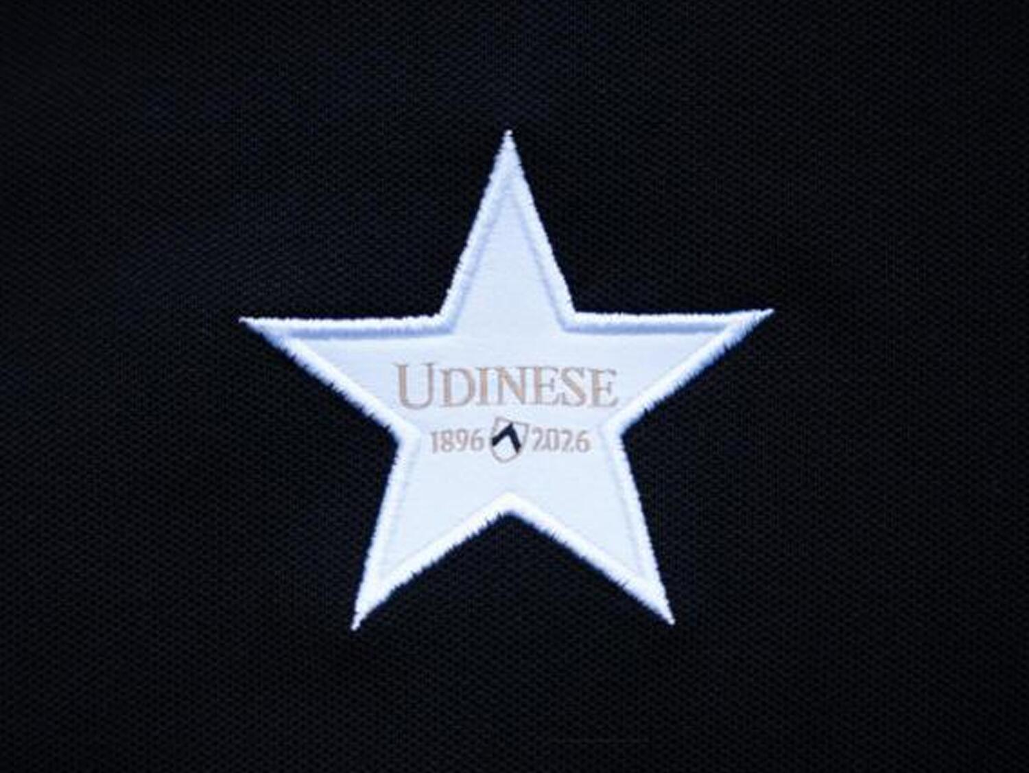 Escudo estrela comemoração 130 anos de Udinese 2026-2027